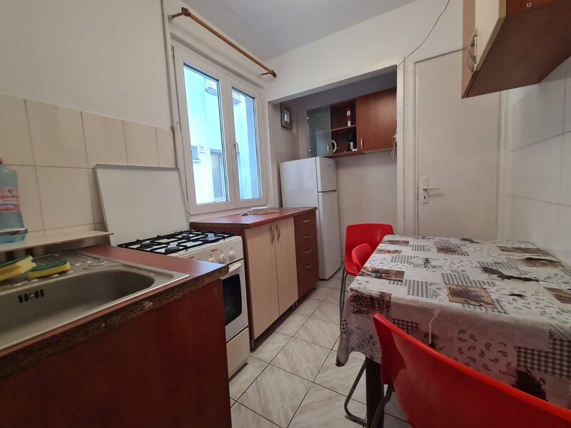 M Tineretului 3 min., Dristor Kebab, ap. 2 camere.